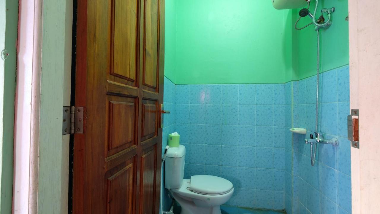 Reddoorz Near Mangrove Forest Kupang Kupang  Exterior foto