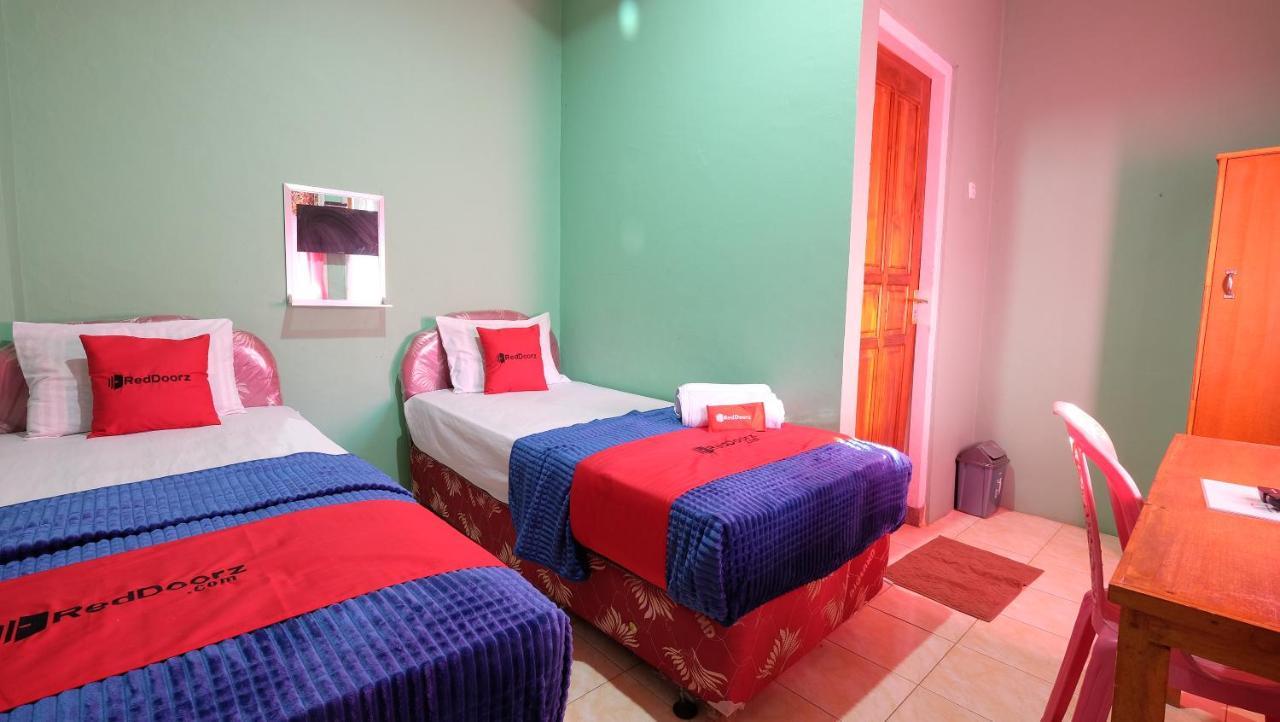 Reddoorz Near Mangrove Forest Kupang Kupang  Exterior foto